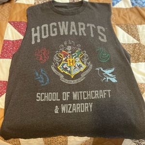 Hogwarts Shool of Witchcraft and Wizardry tank Small